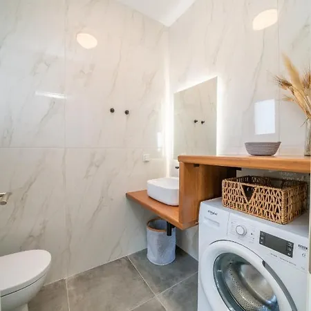 Marianna - Thea - فيلة أرغوستولي